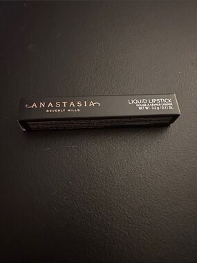 Anastasia Beverly Hills Liquid Lipstick - Trust Issues - 3.2g
